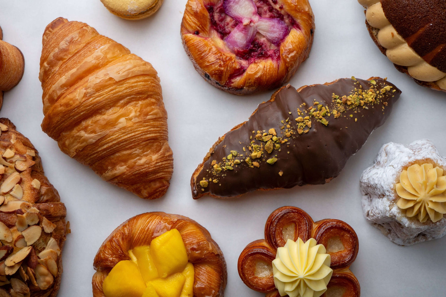 Sweet Treats Collection: Pastries, Cakes, and Desserts to Savor